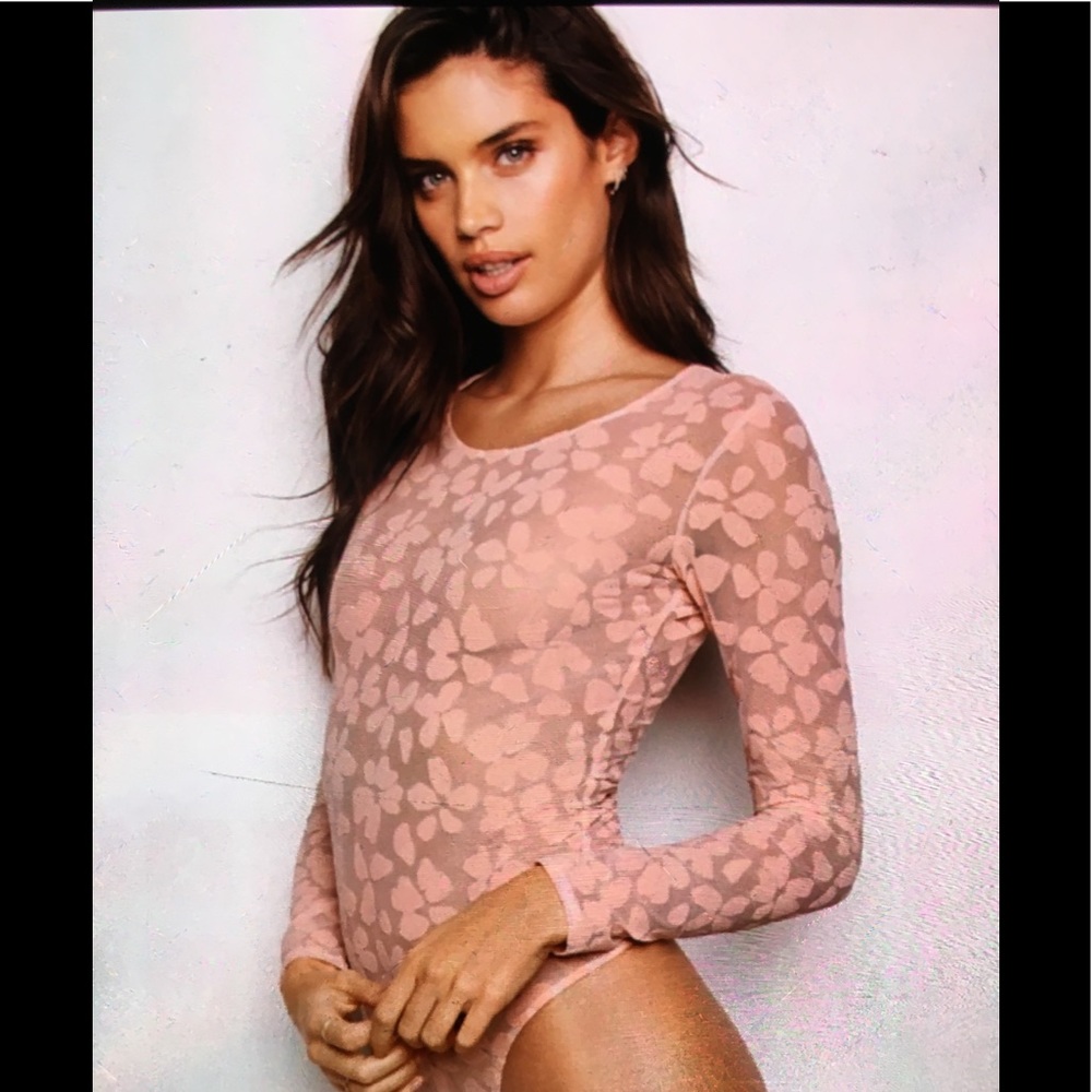 Beautiful Victoria secret Bodysuit NWT